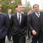 P1400931