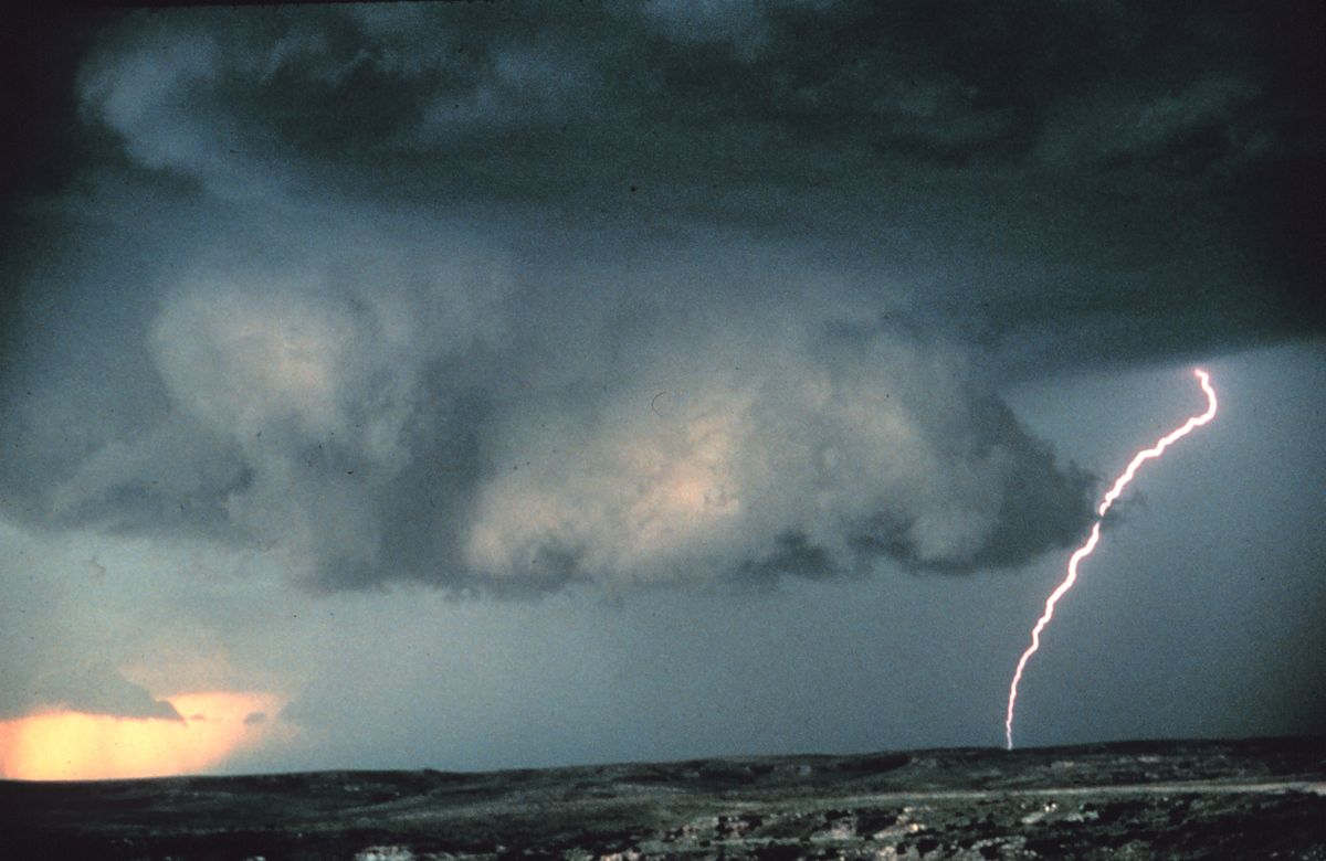 1200px Wall cloud with lightning NOAA