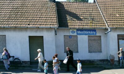 Mezőtárkány railway station