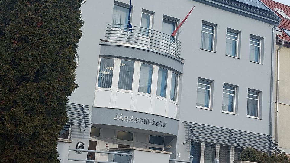 Garázda
