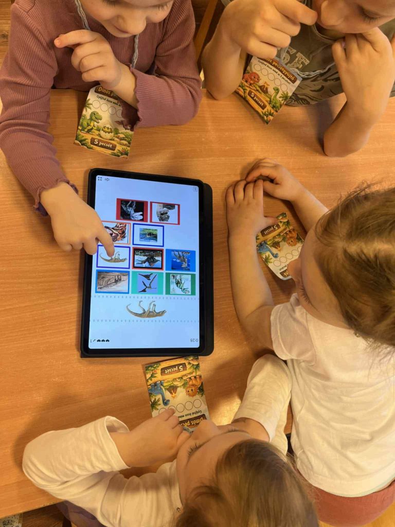 16ea2326 3334 4395 8ea8 2892354d5210