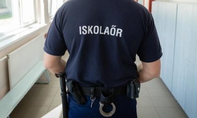 Iskolaőr